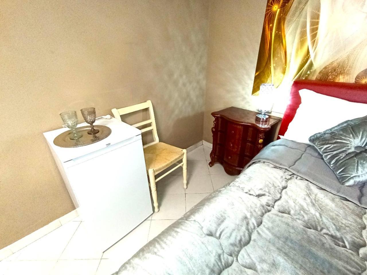 Red Fox Rooms Decimomannu Esterno foto